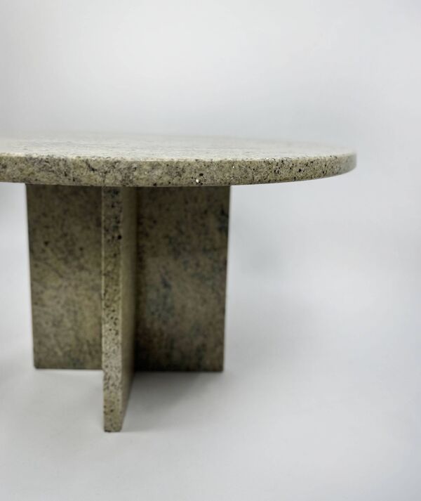 Table basse ronde en granit blanc vintage des années 1970