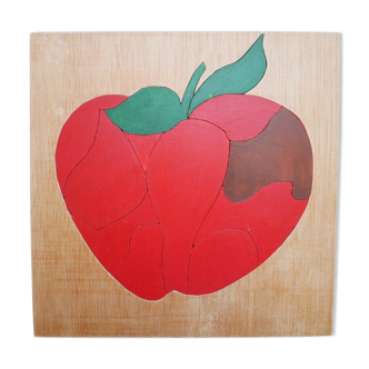 Wooden puzzle (apple or tomato)