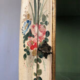 Venetian-style showcase chest of drawers in lacquered wood with flower painted decoration
