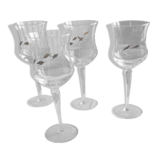 Verres à pieds en cristal motifs dorés