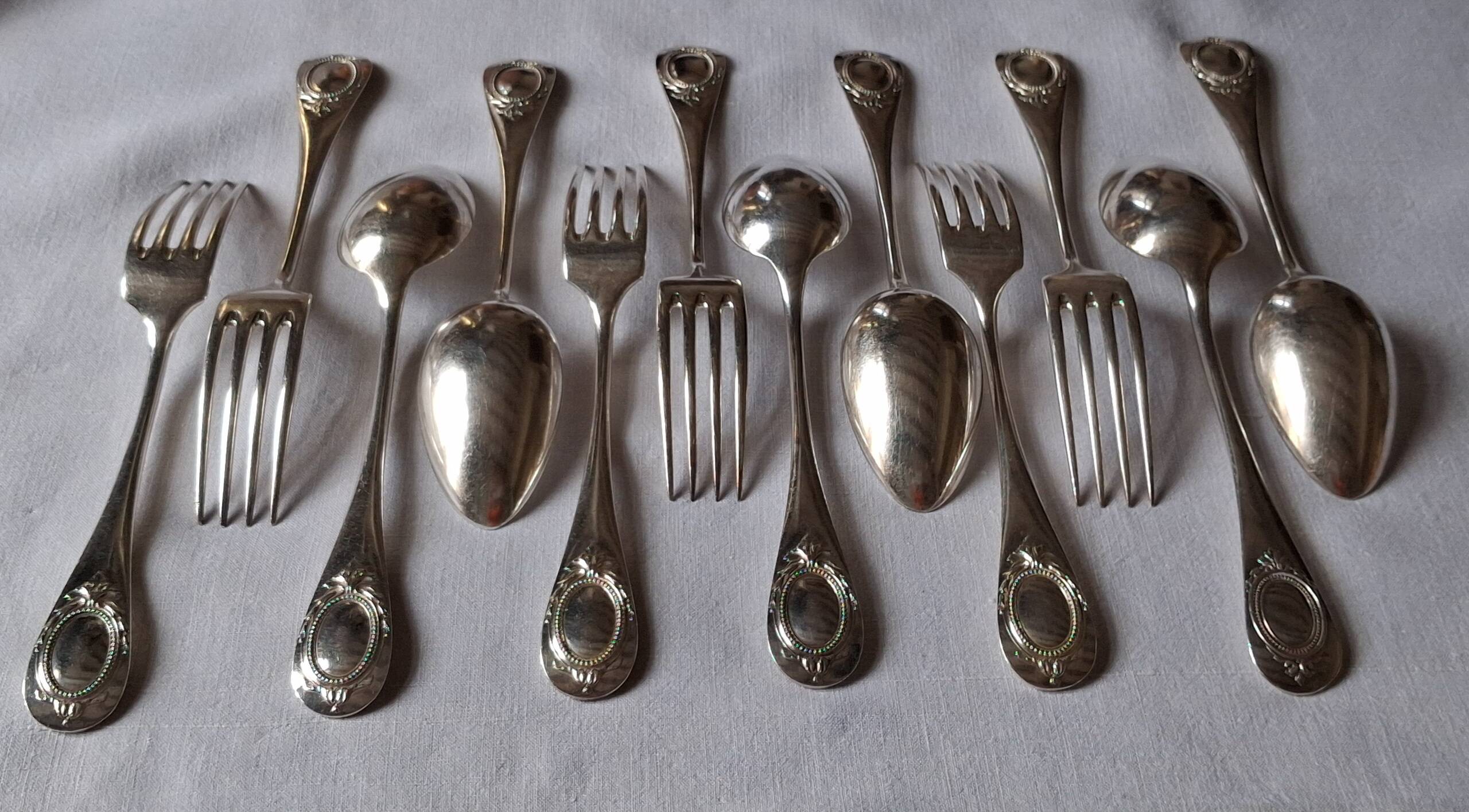 Christofle Louis XVI cutlery
