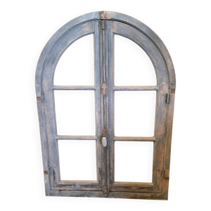Fenêtre ancienne sur