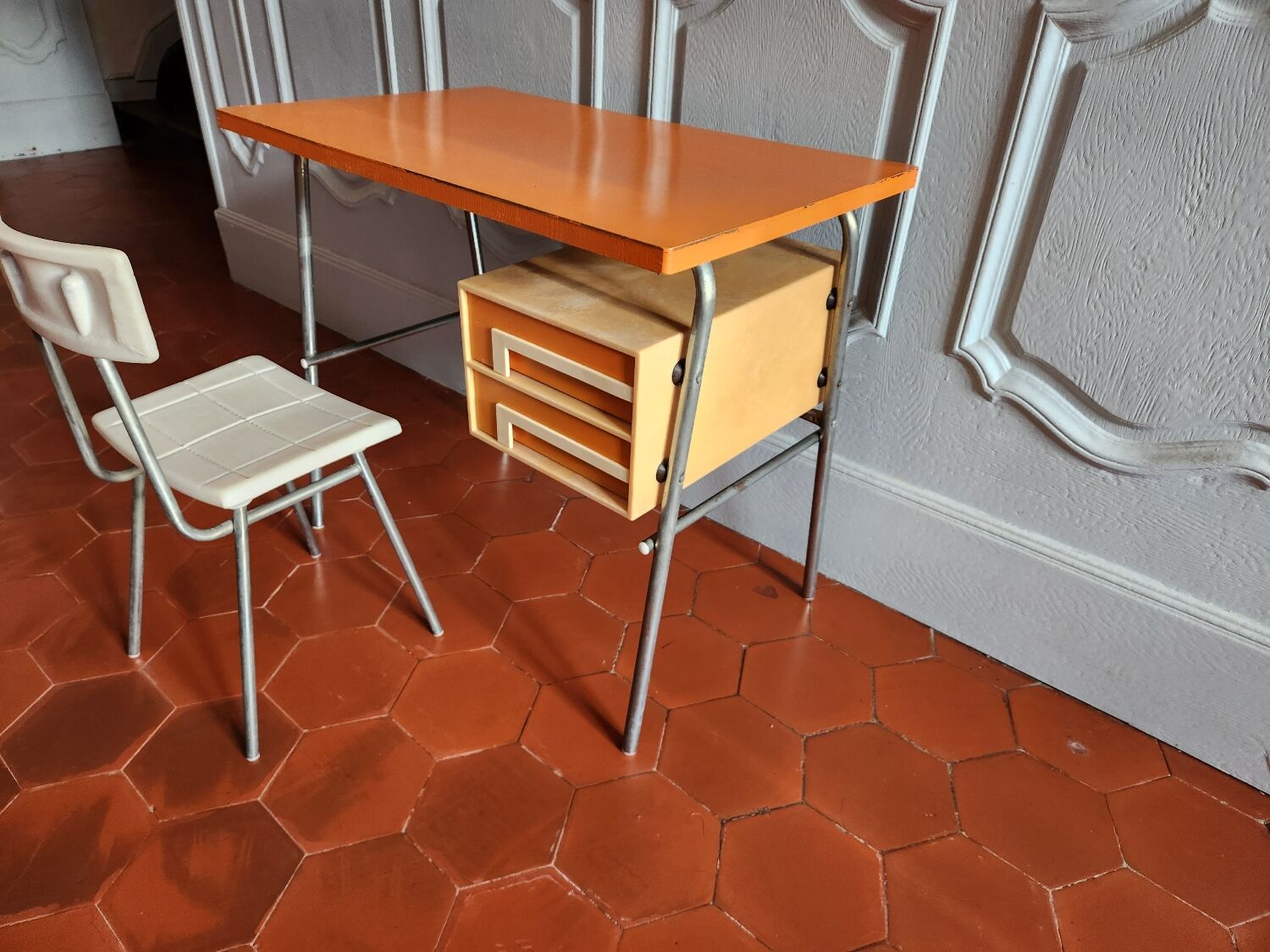 Children's desk from the 1970s.