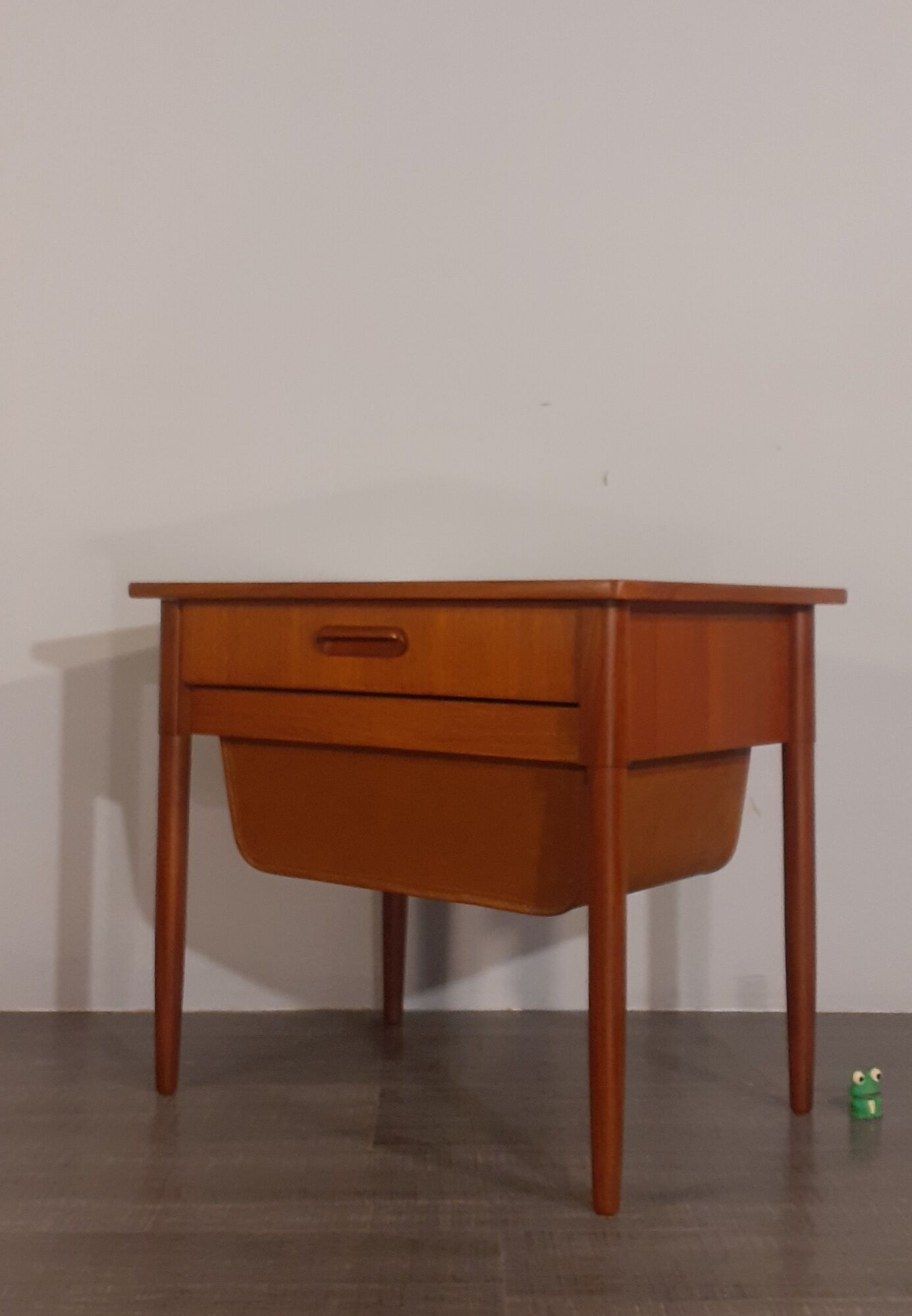 Pair of bedside tables "pelicans" in teak, norwegian 1960s