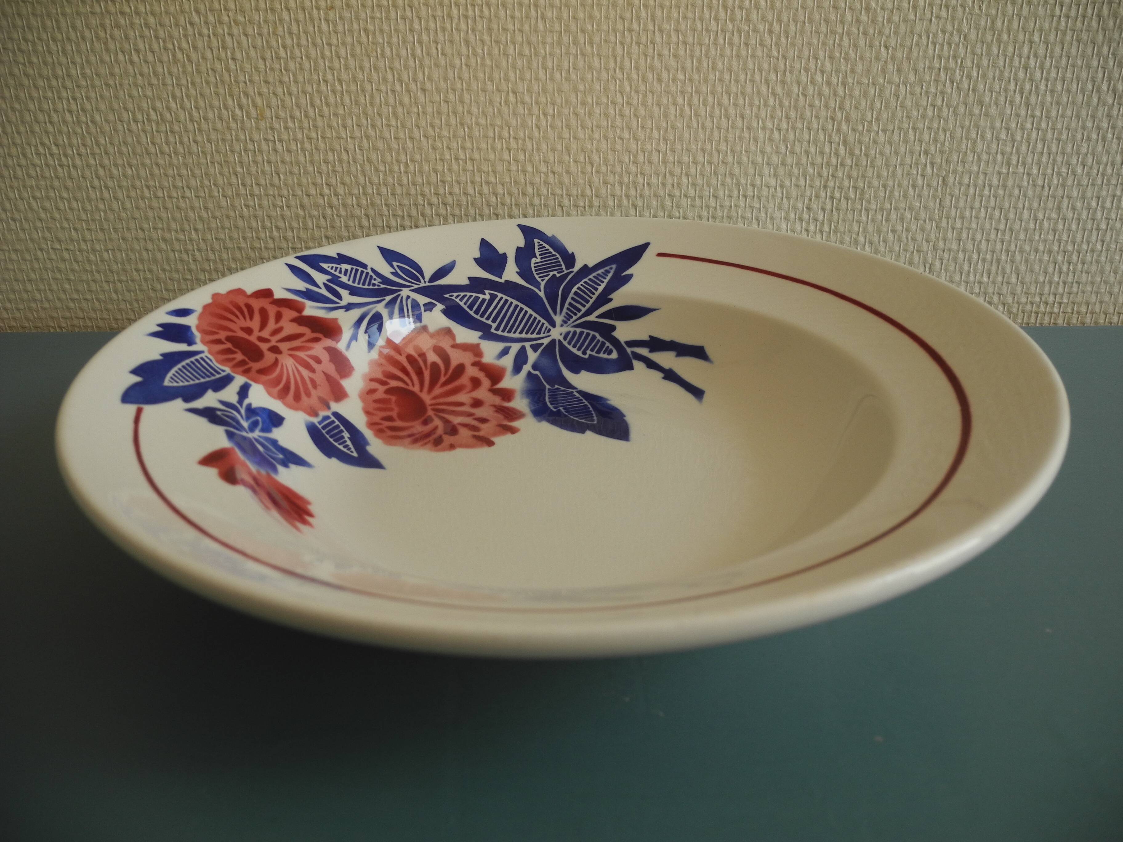 old Badonvillier earthenware dish from the early 20th century