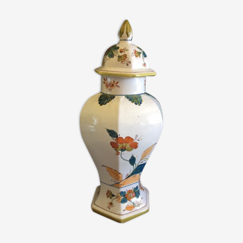 Bocal avec couvercle en porcelaine