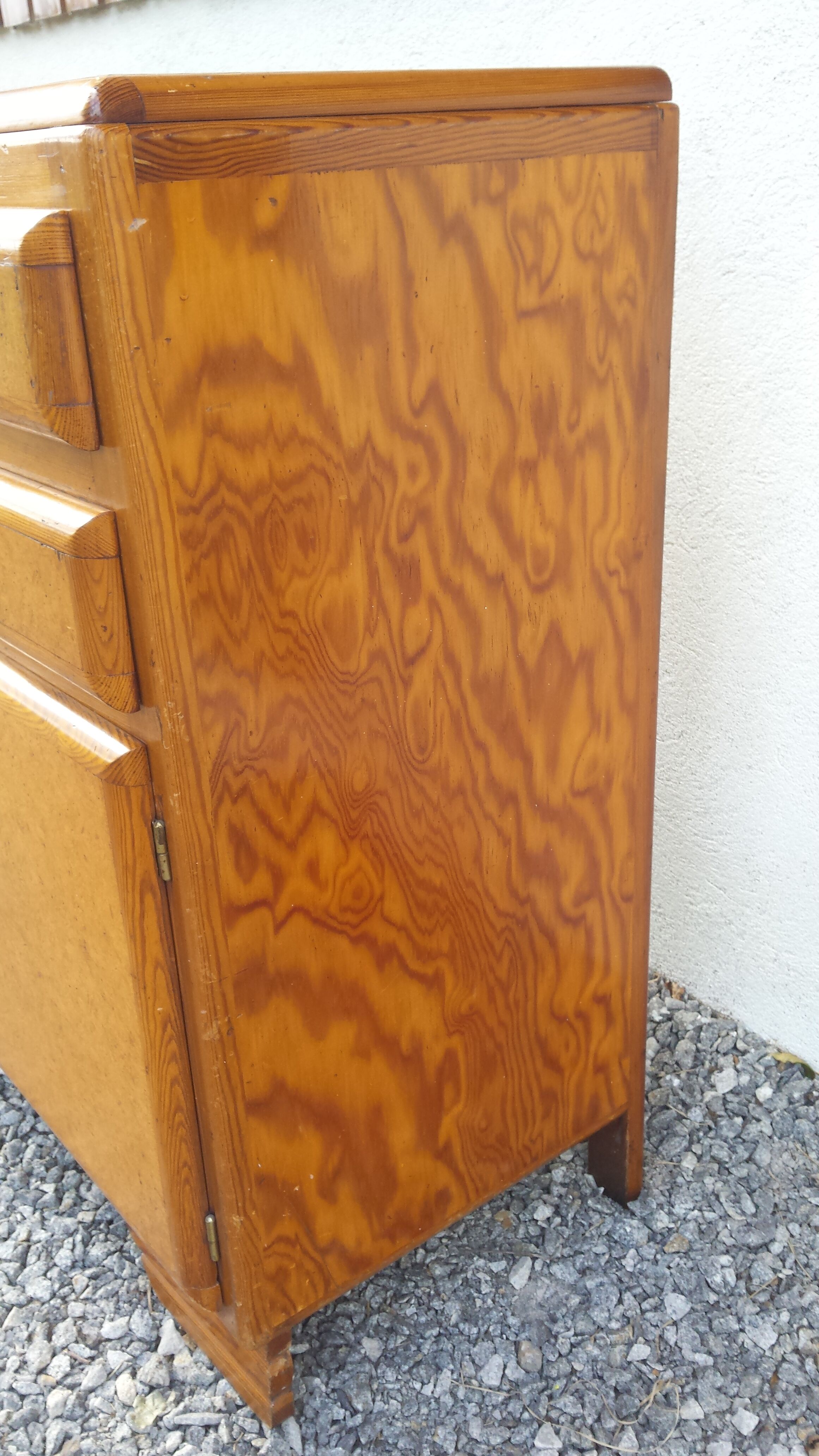 buffet Mado tray in green balatum