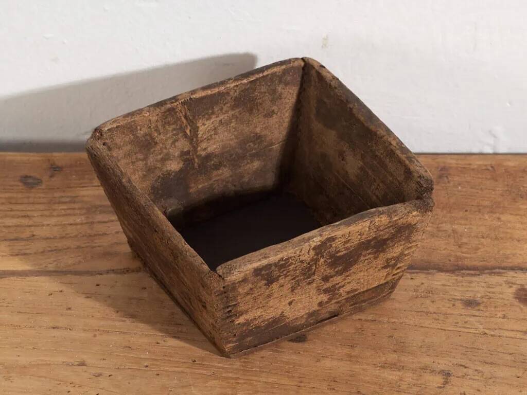 Small old rice measure (c.1920) #6
