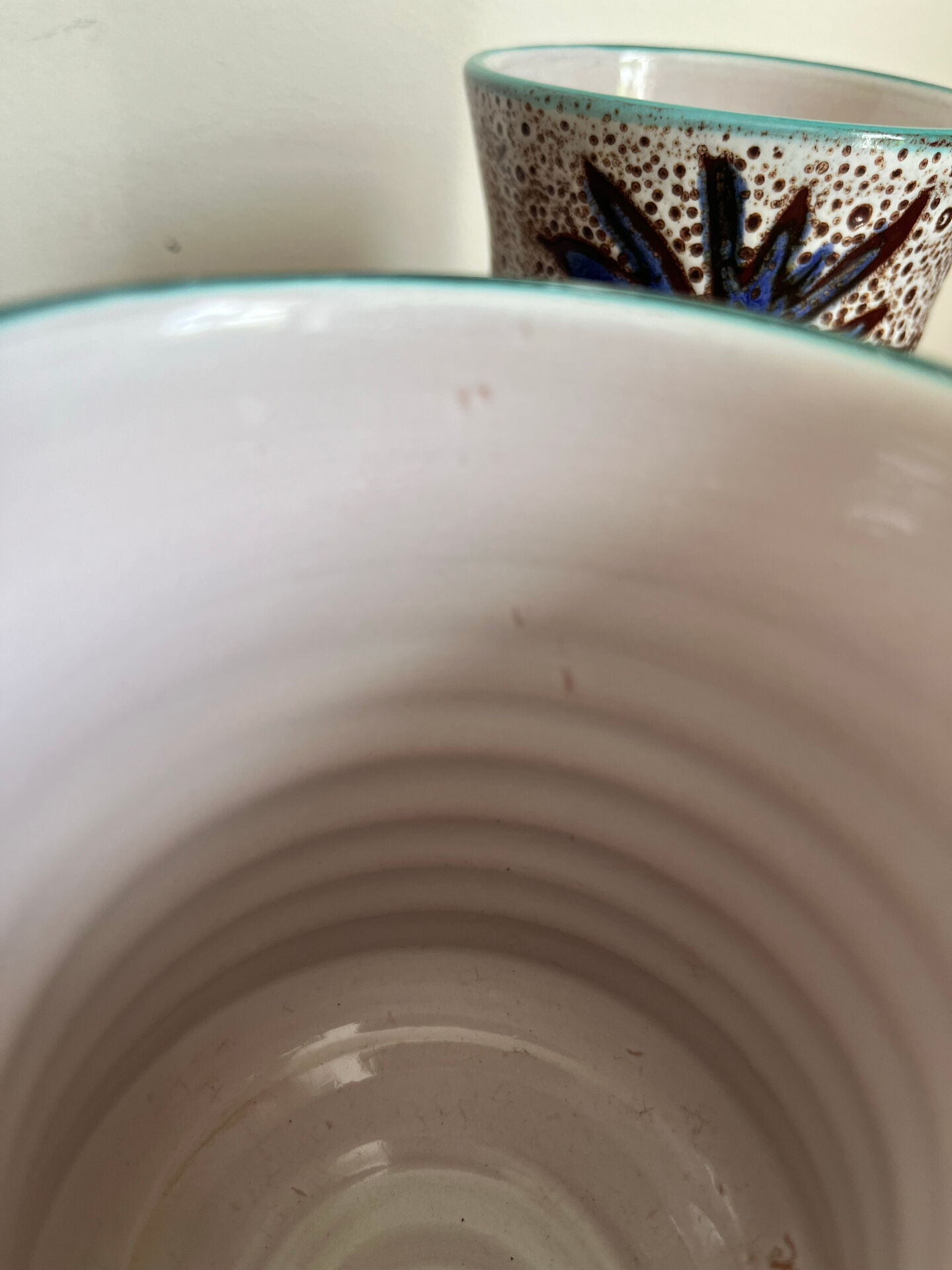 4 cups Vallauris