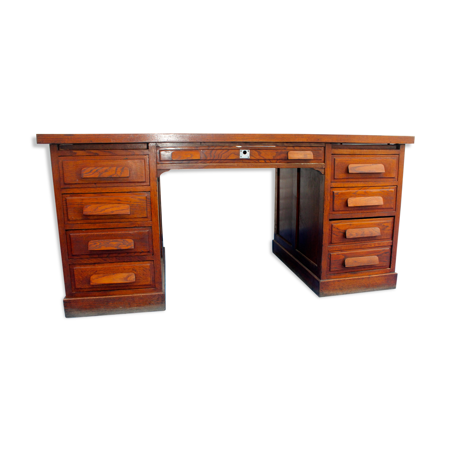 Former Minister coffered desk double