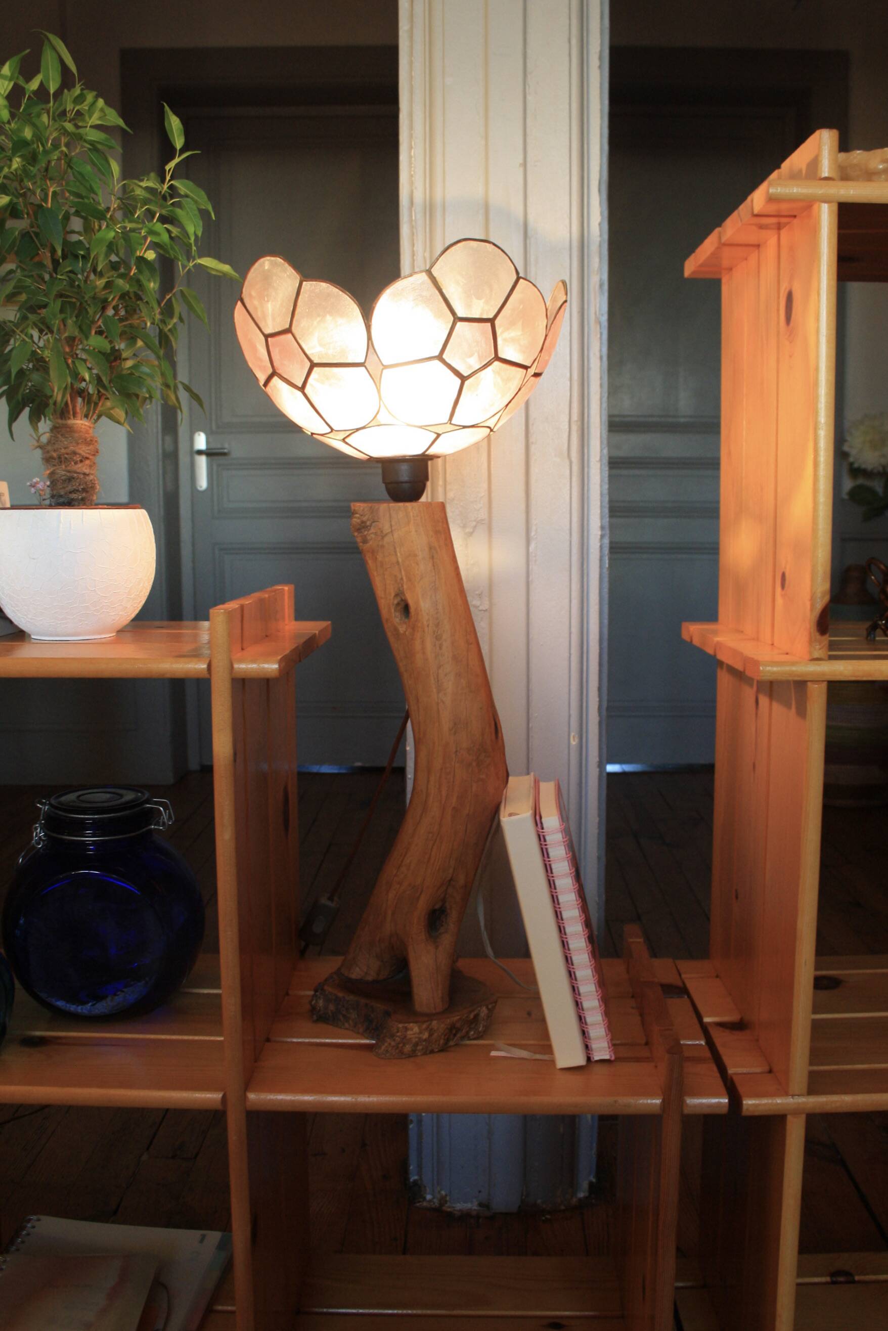 Wood and mother-of-pearl lamp