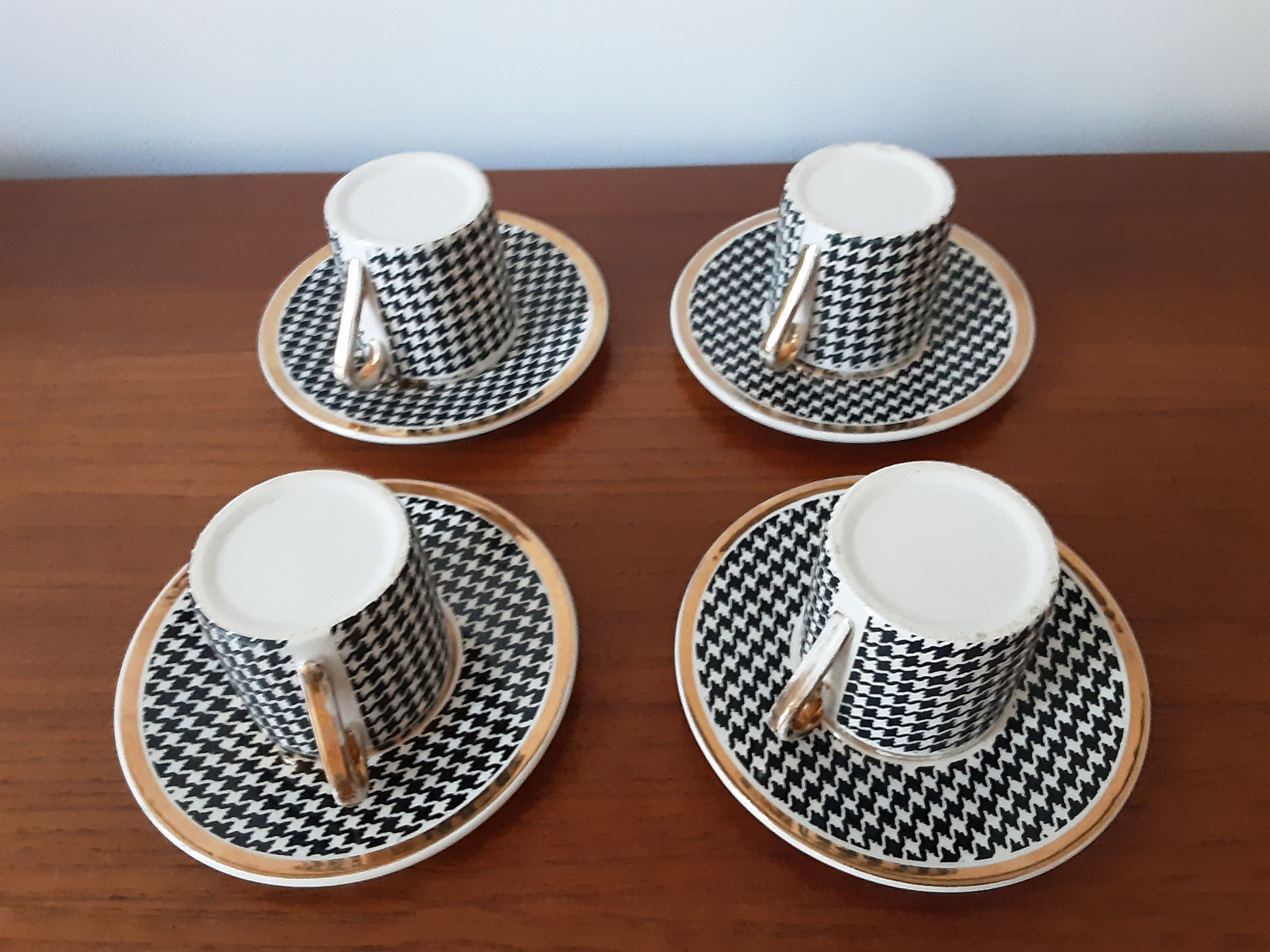 Set of 4 cups Salins France, 50s/60s