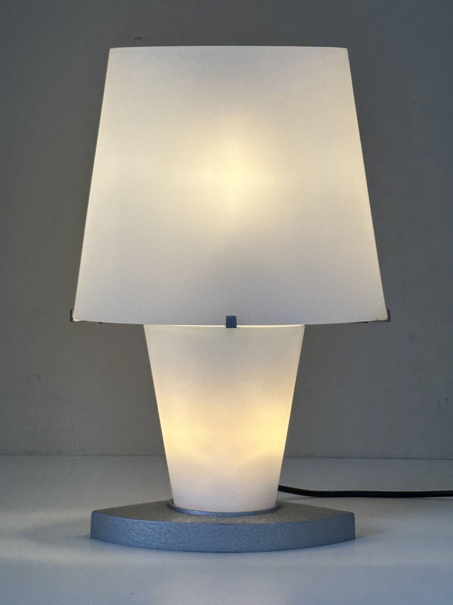 Fontana Arte lamp design Daniella Luppa 90s