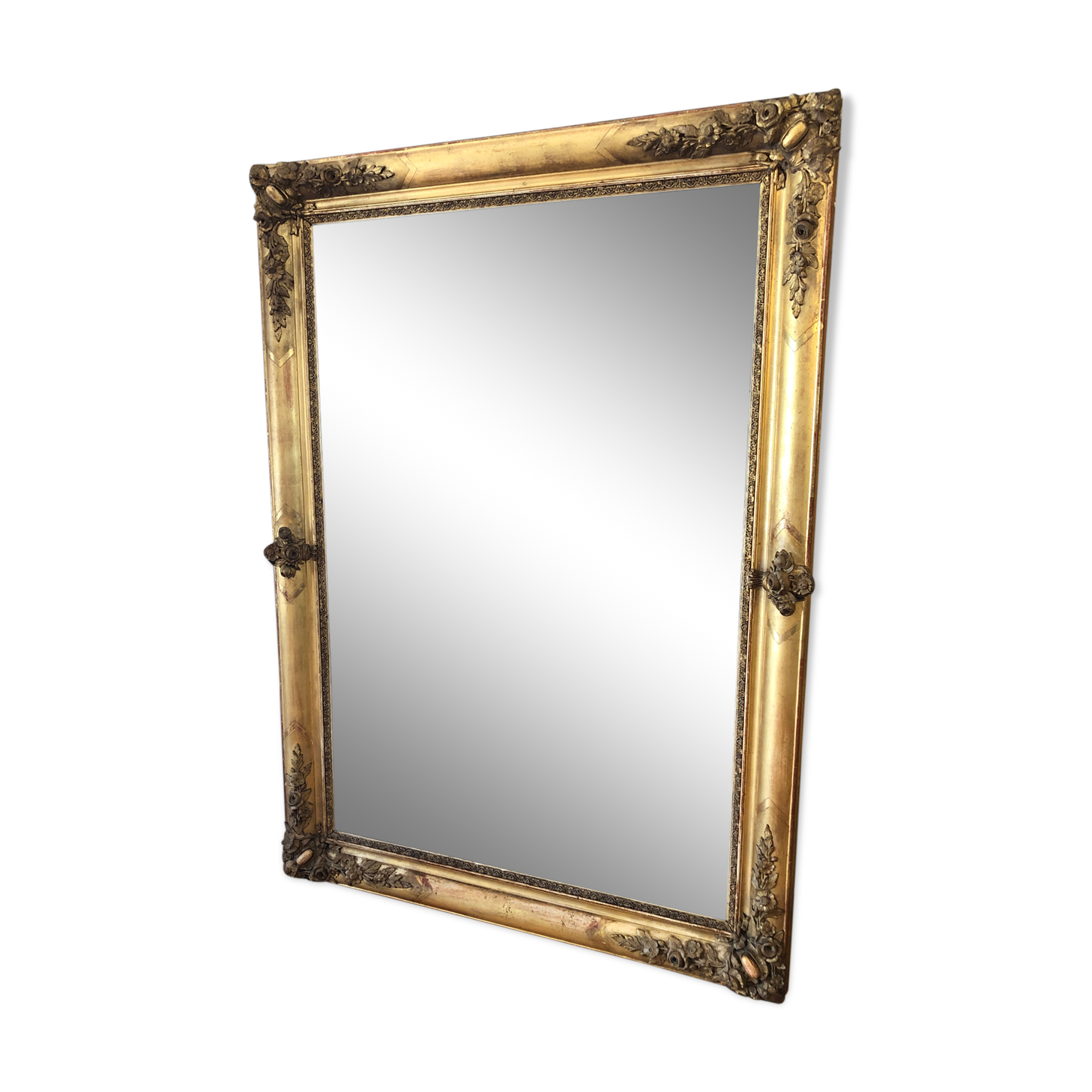 Golden mirror with leaf 141x102