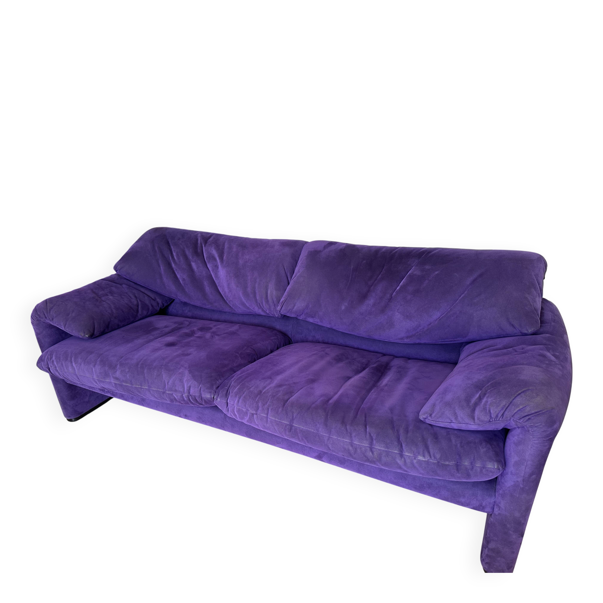 Cassina Maralunga 2 Alcantara purple