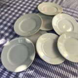 Set of 8 small white plates
