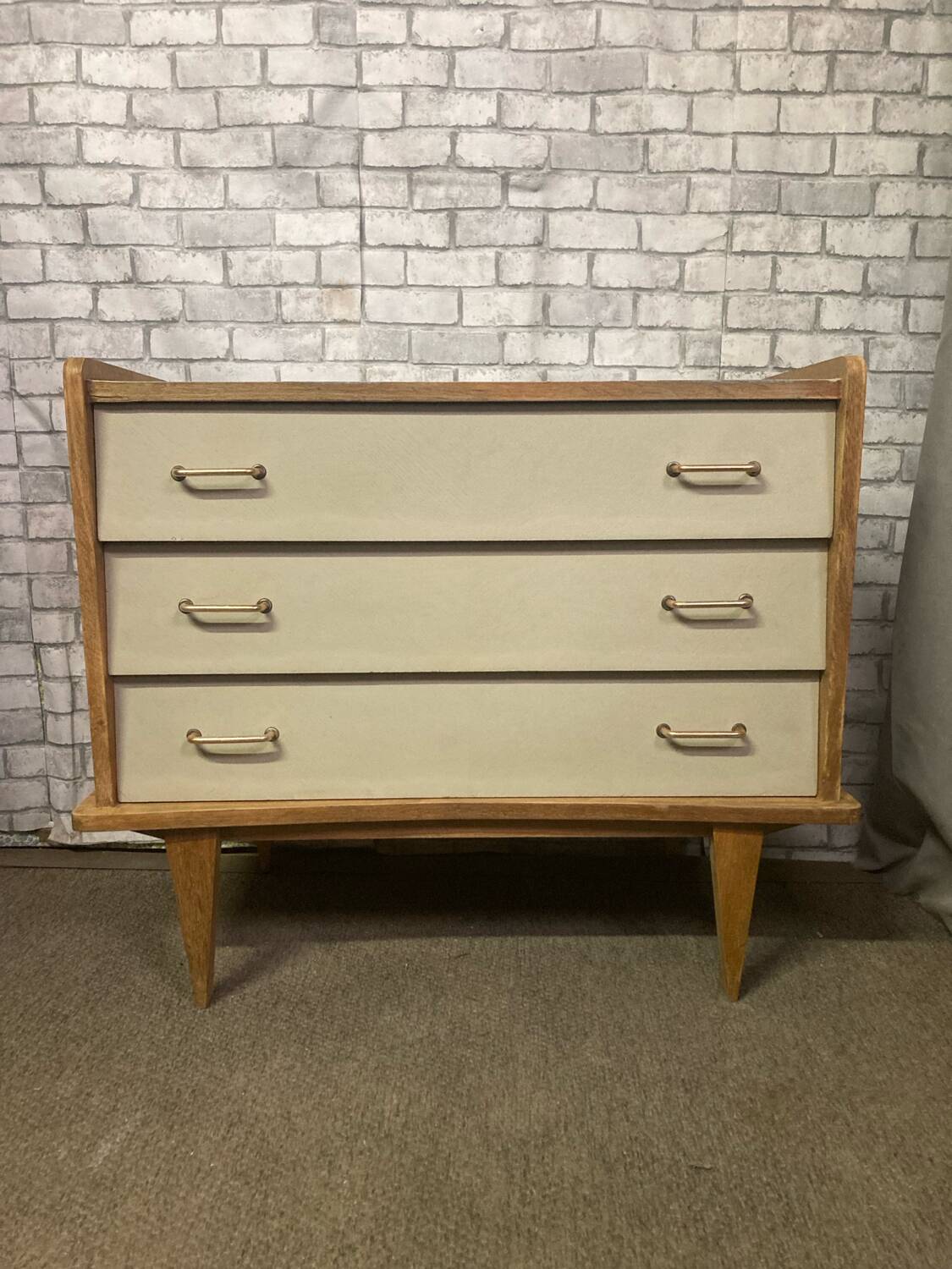 Commode vintage