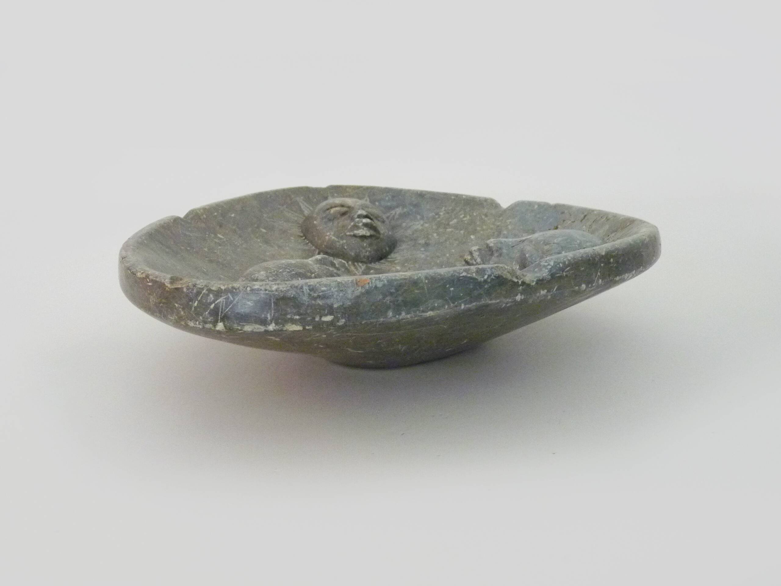 Vintage 3-faced sun soapstone decorative ashtray