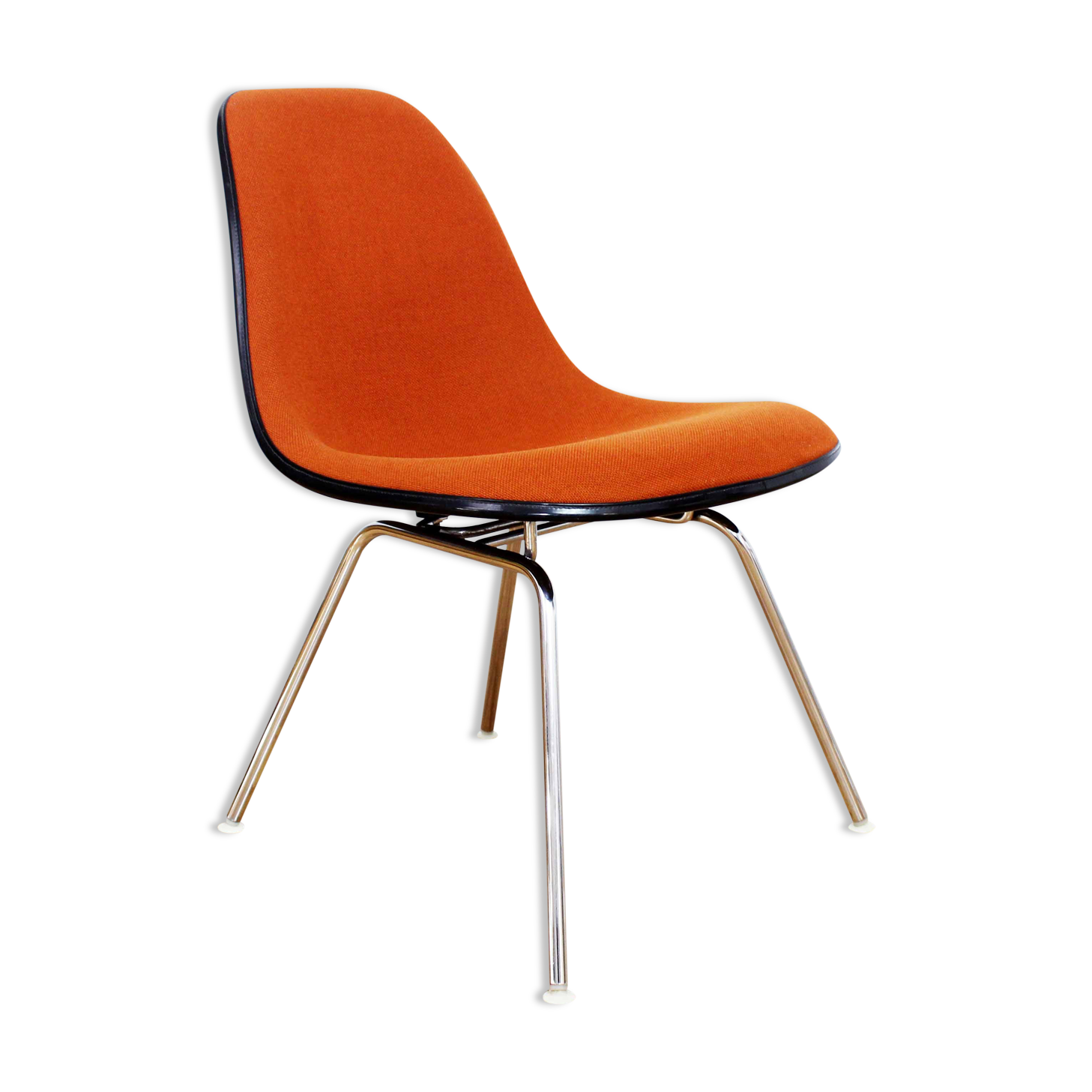Original chair Eames DSX Herman Miller Vitra edition of the 70s.