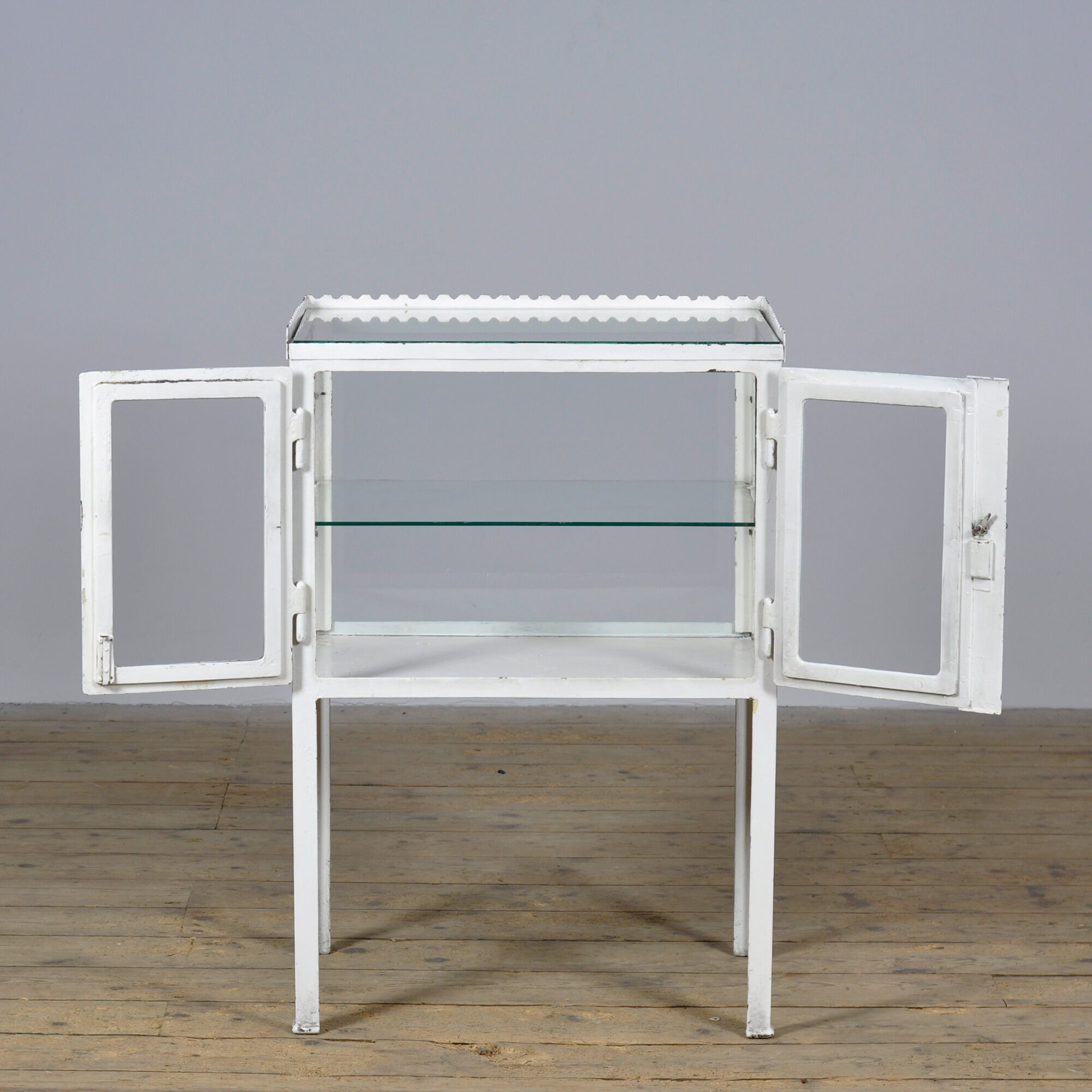 Cabinet médical, vers 1920