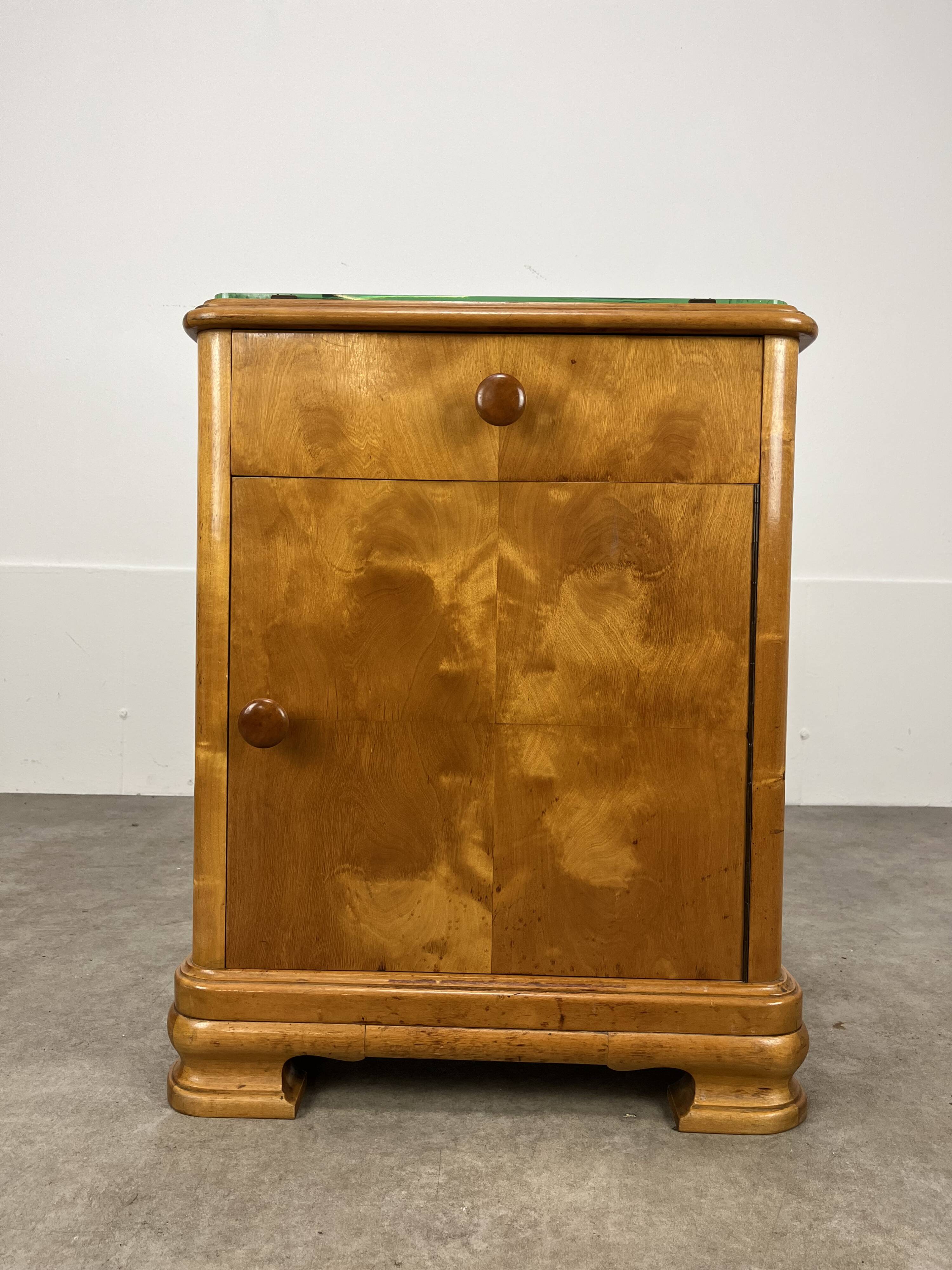 Pair of art deco burl bedside tables, 1930