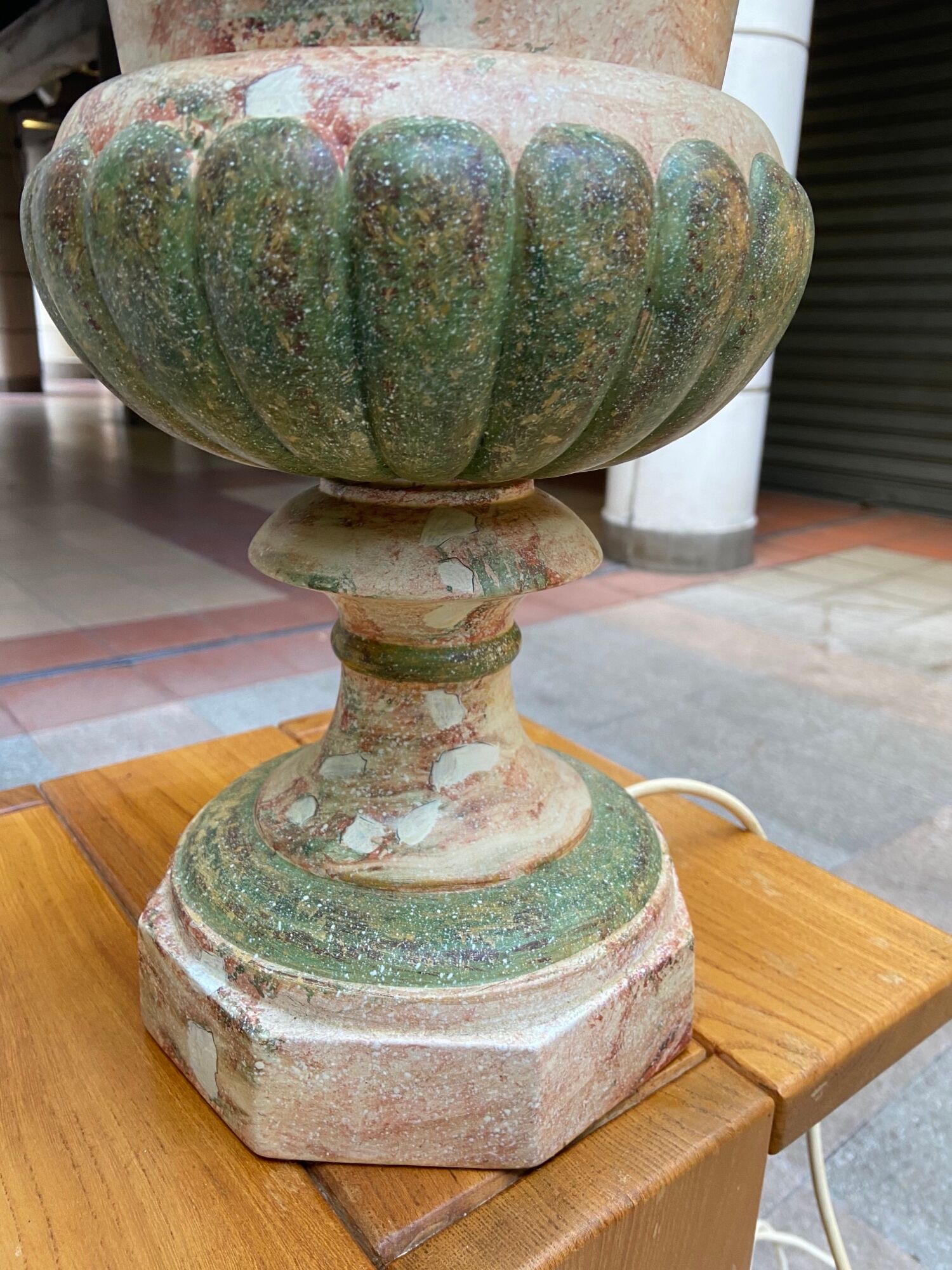 Hand-painted ceramic lamp - 1990