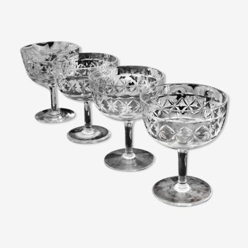 Four wine glasses or cocktails in crystal-vintage 50s