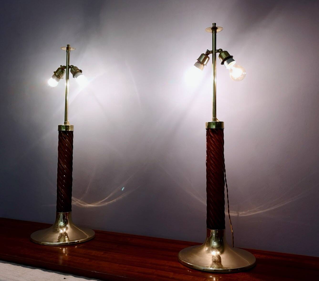Burgundy Plexiglass and Brass Table Lamps by F. Loffredo, Italy 1980s