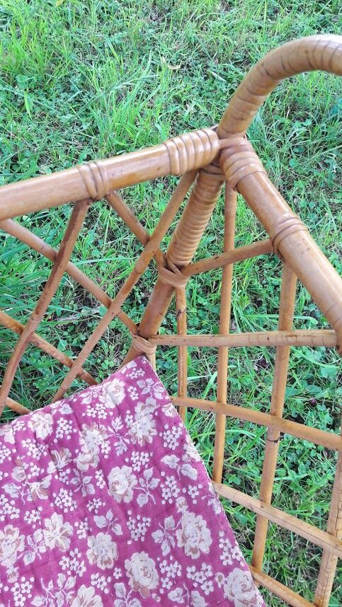 Vintage rattan baby cot