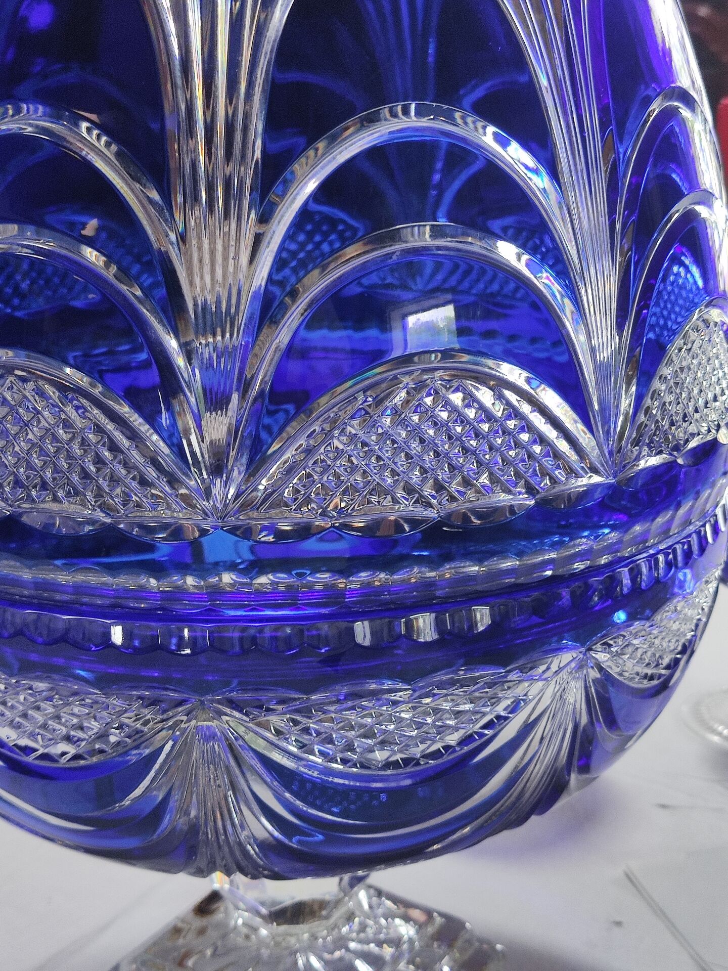 Large champagne cooler in cut crystal