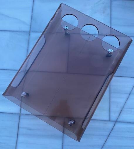 table plexi fumé a roulette