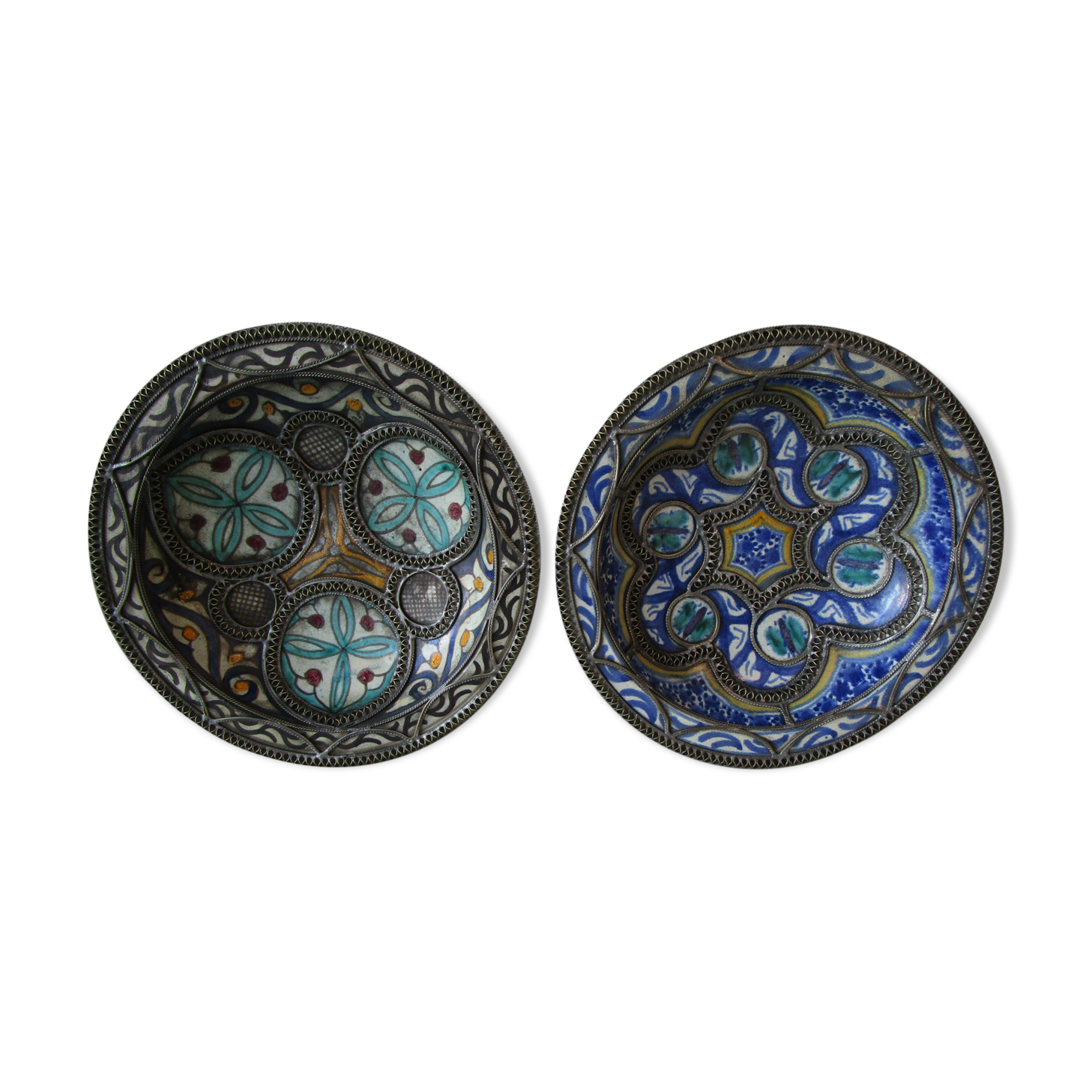 Duo of antique plates in filigree Hispano Moorish ceramics