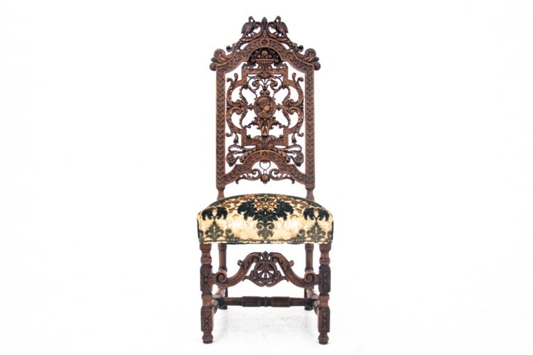 Ensemble de 10 chaises richement sculptées, France, vers 1870. Après rénovation.