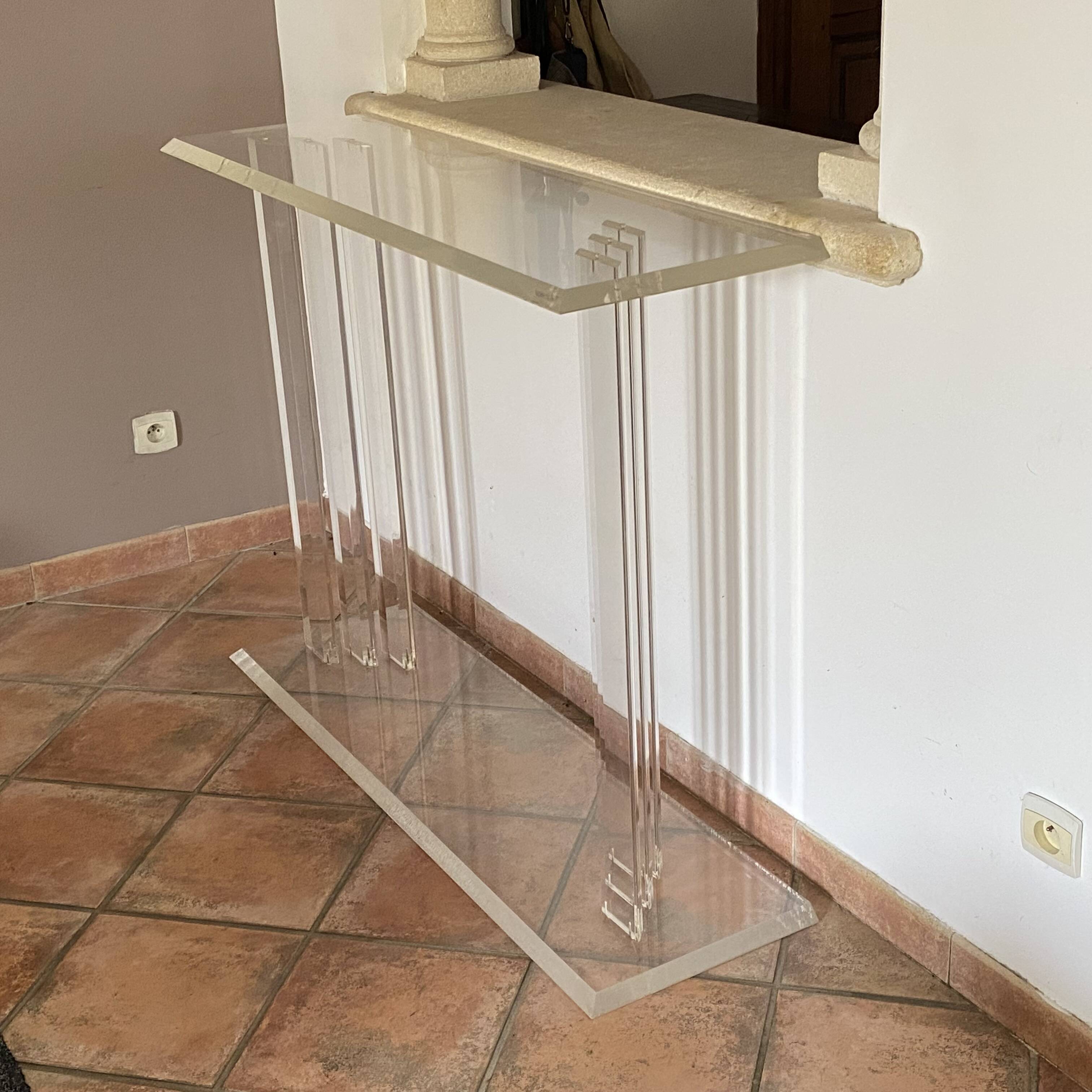 Console Cinétique Marais International. 1980. Plexiglas.