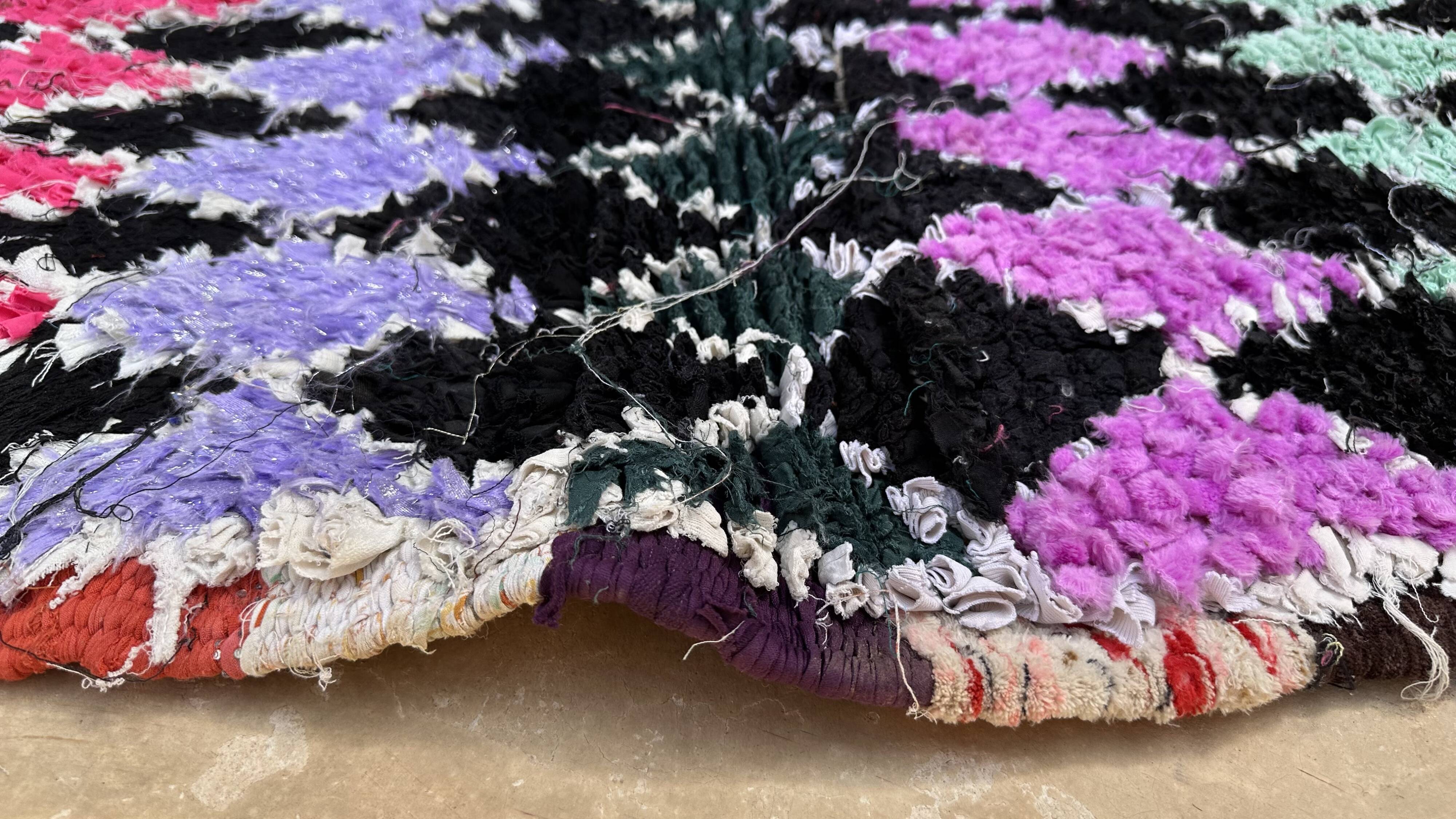 Colorful Boucherouite Berber rug - 120 x 162 cm