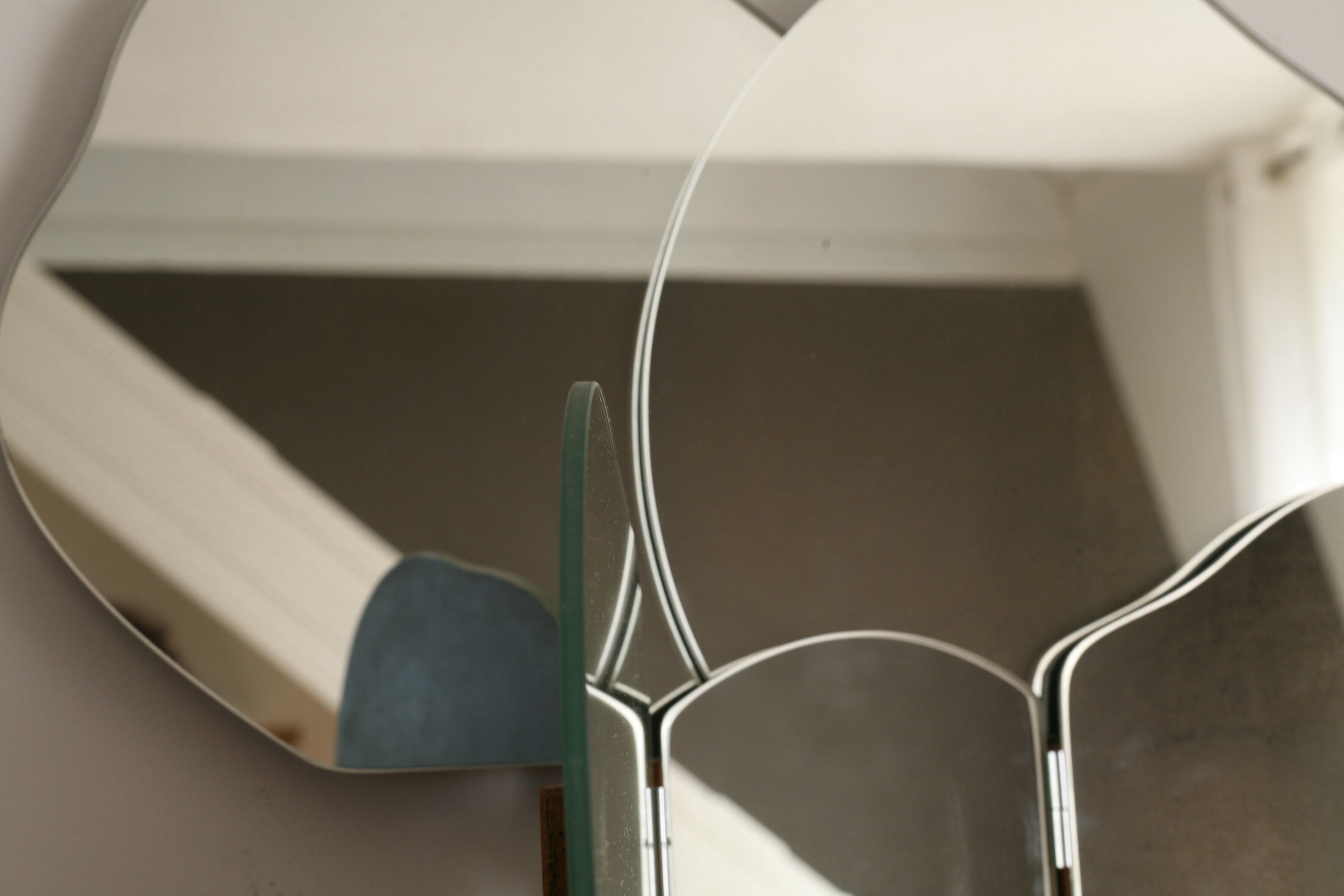 Removable wall mirror, circa 1970 68x76cm