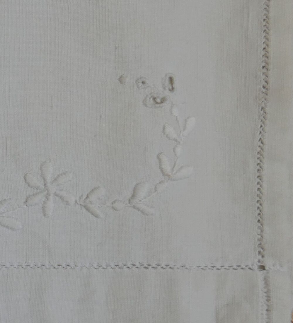 1950s embroidered linen towel holder