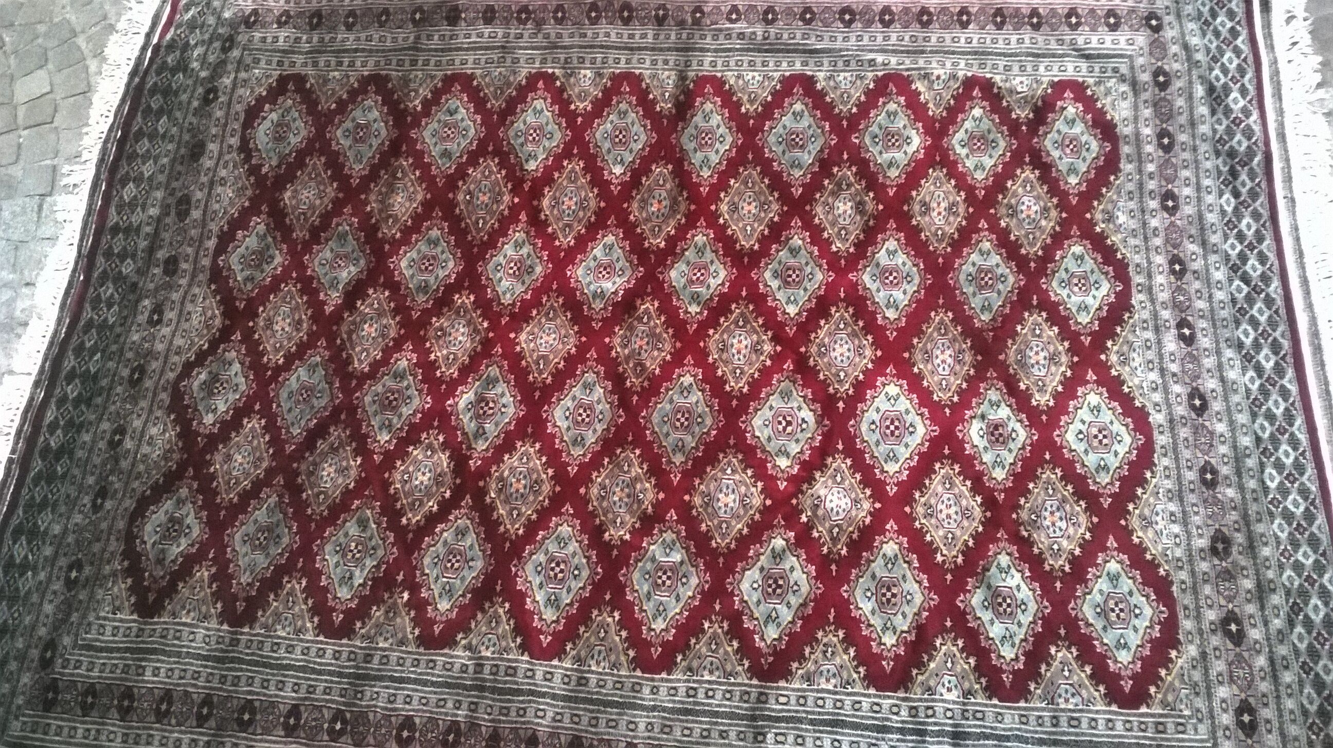 Large craft carpet 185x250cm