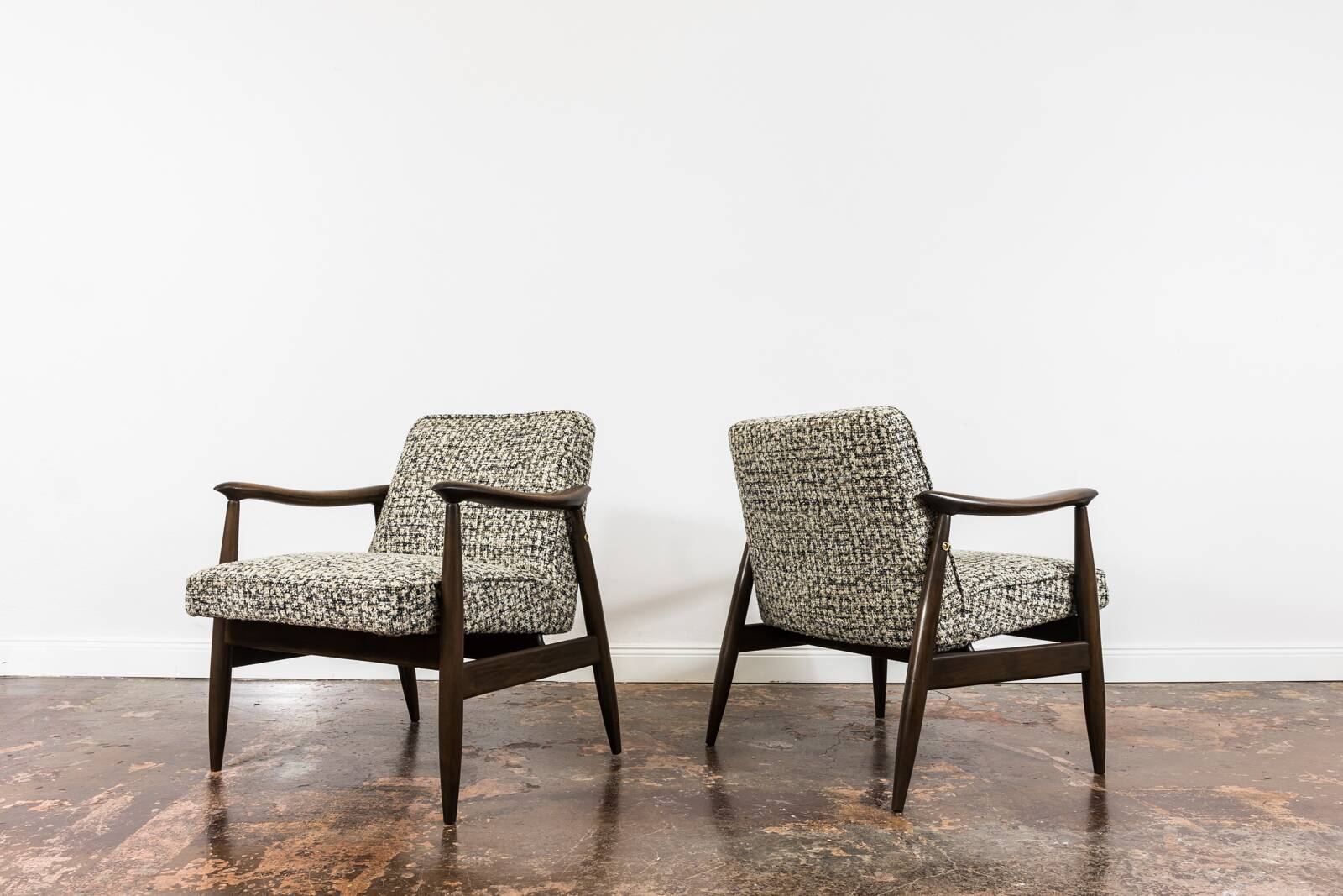 Customizable Pair Of Restored Mid Century Armchairs By Juliusz Kędziorek, 1960s