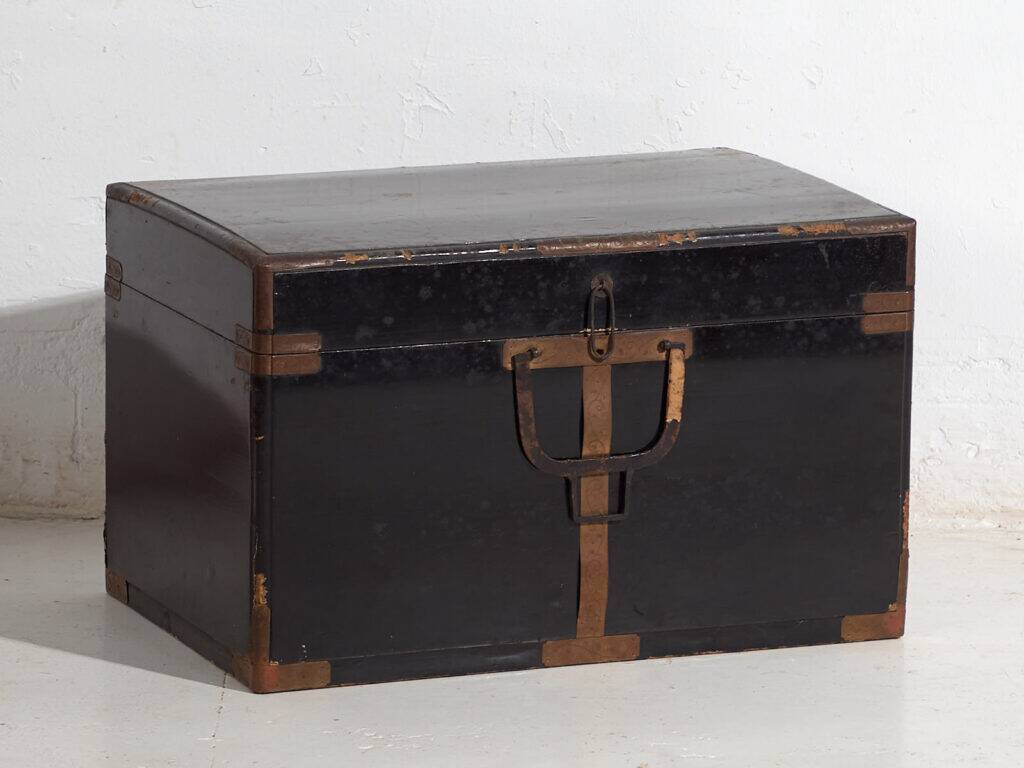 Coffre japonais ancien période Meiji / Taishō (c.1868-1926)