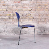 Tripod chair the Ant, n°.3100 by Arne Jacobsen for Fritz Hansen, circa 1952