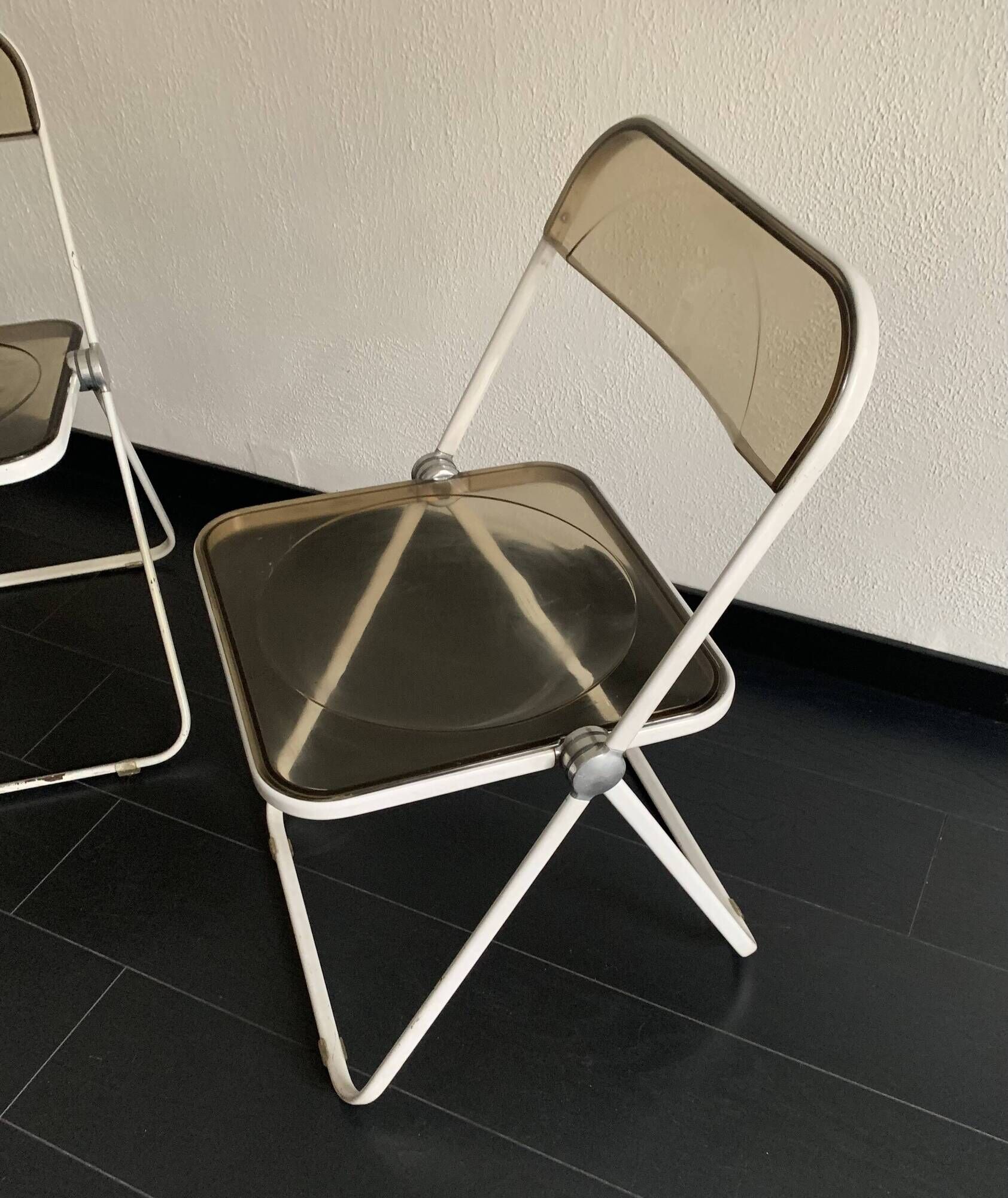 Pair of vintage 1960 Plia chairs by Giancarlo Piretti for Castelli.