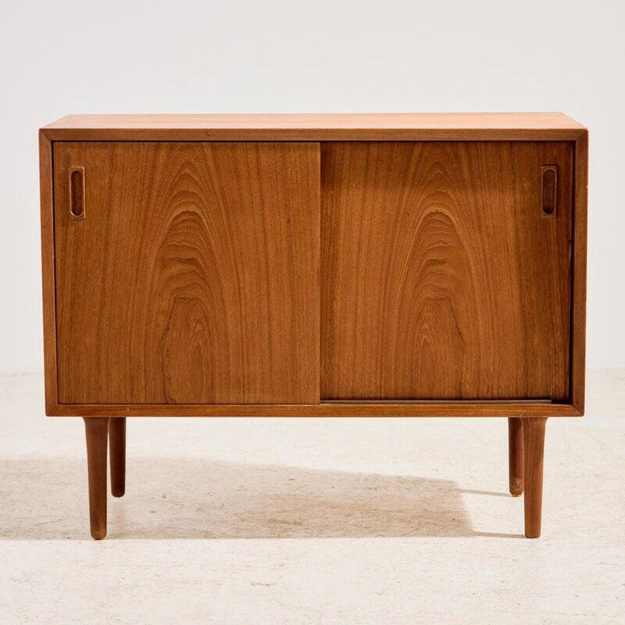 Buffet en teck de Lyby Møbler, années 1960.