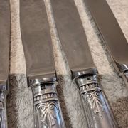 4 table knives with silver-plated metal handles, silversmith Christofle Malmaison