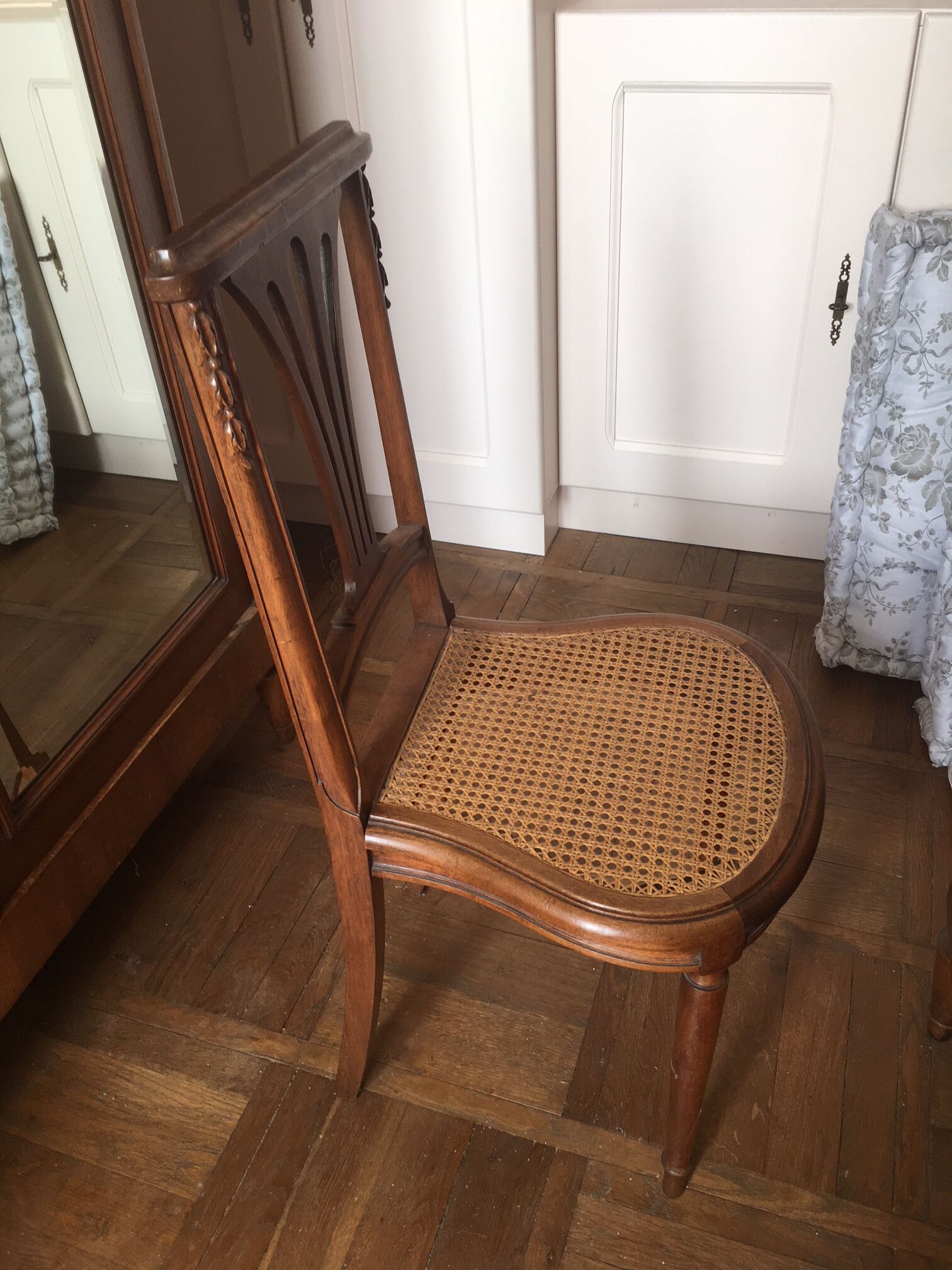 Art nouveau chair in wood
