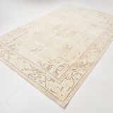 7x10 Cream Beige Oversize Vintage Rug, 209x311Cm
