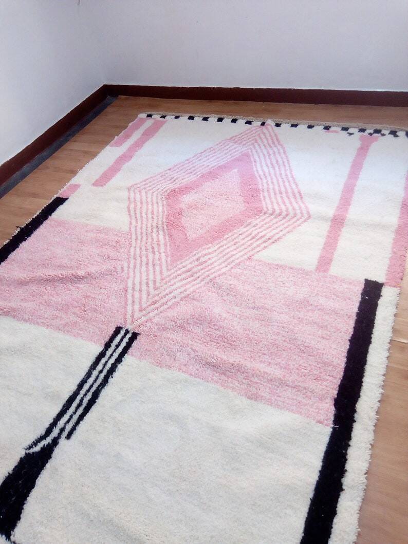 Handwoven Moroccan rug pink - colourful pattern - wool - 305 x 205 cm