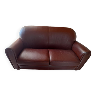 Burgundy leather sofa in excellent condition