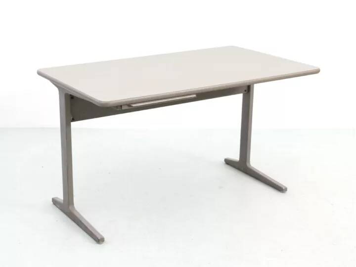 Small Action office desk by George Nelson for Mobilier international