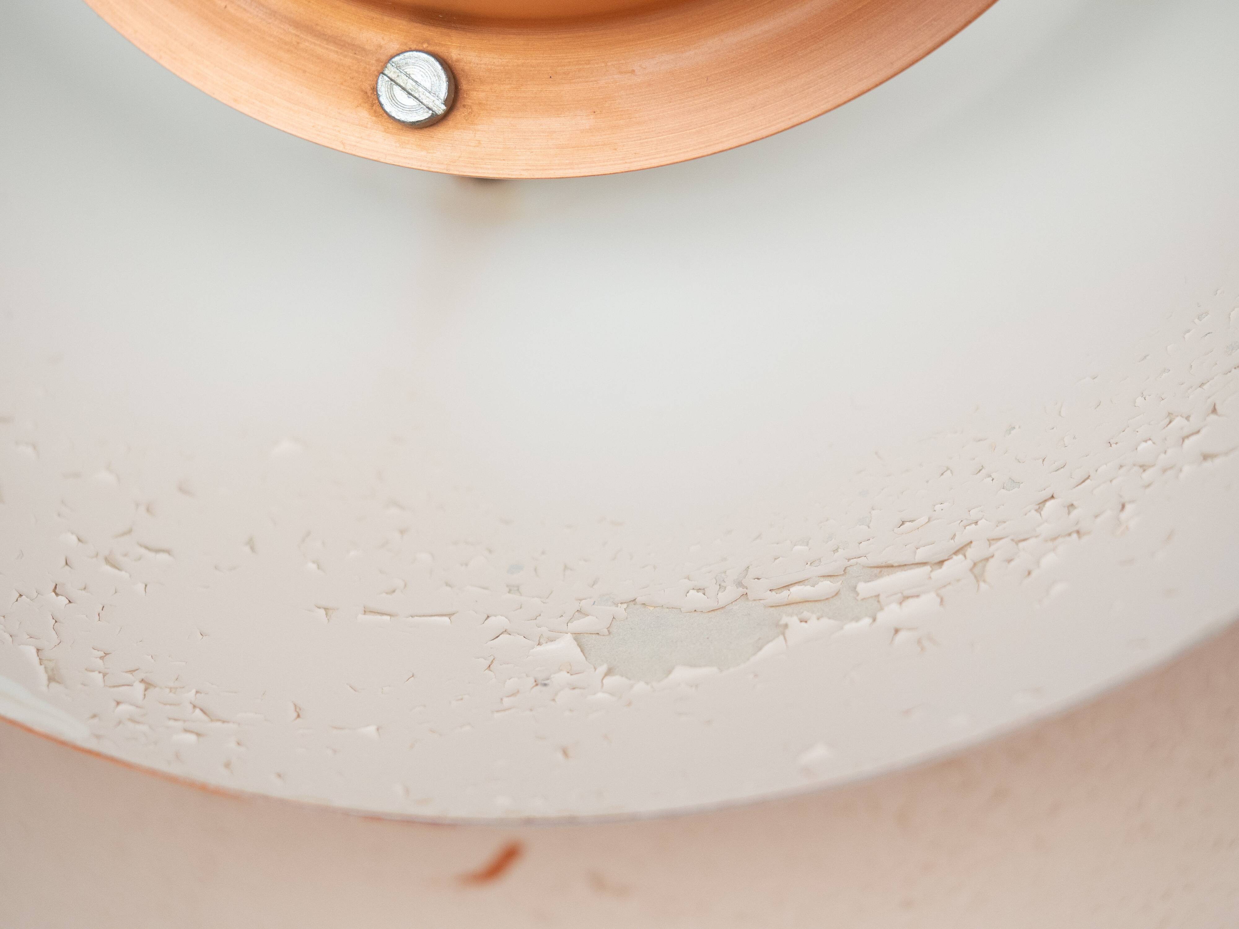 Lampe suspendue en cuivre vintage danoise par Form light, années 1980.